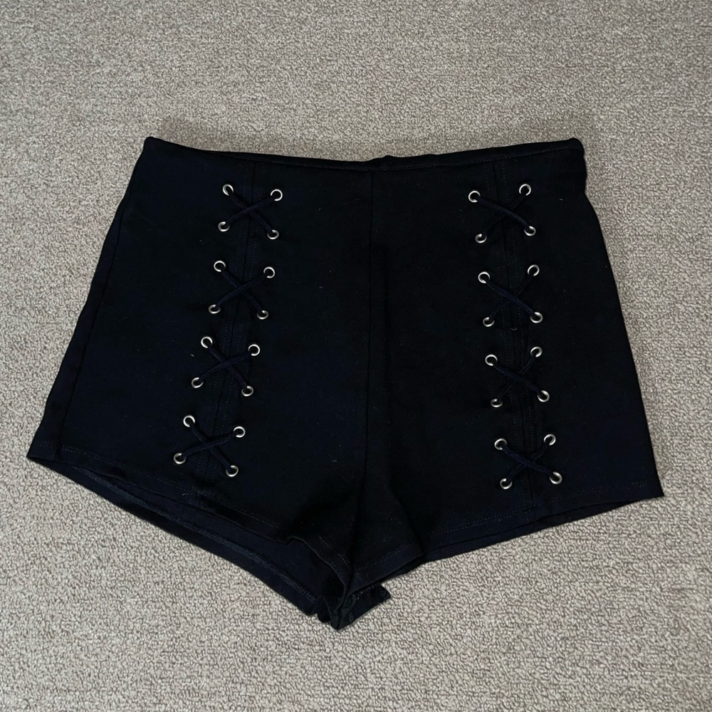 Tobi Criss-Cross Shorts